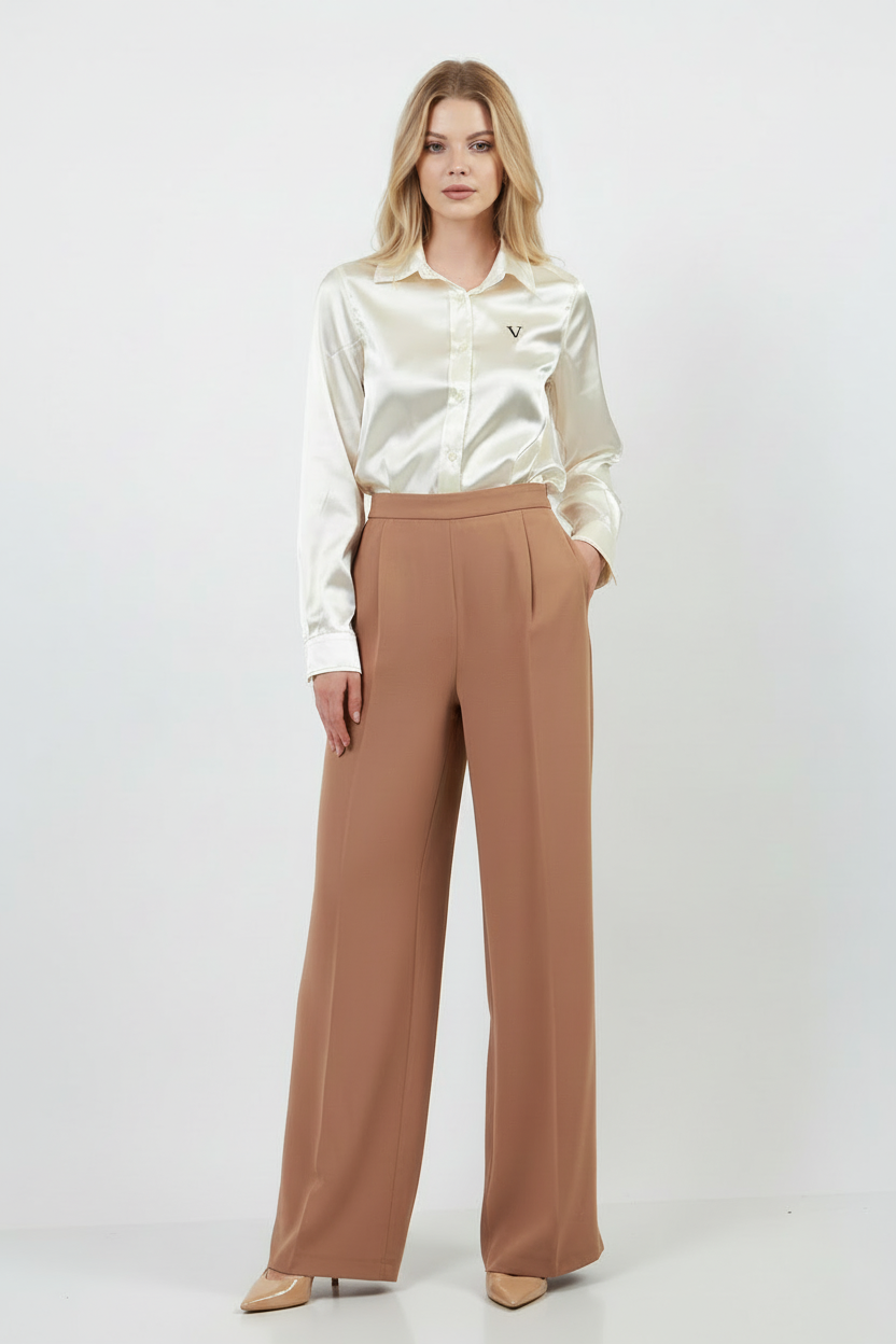 Volanlı camel wide leg pantolon kombin görünümü, günlük şık kadın stili
