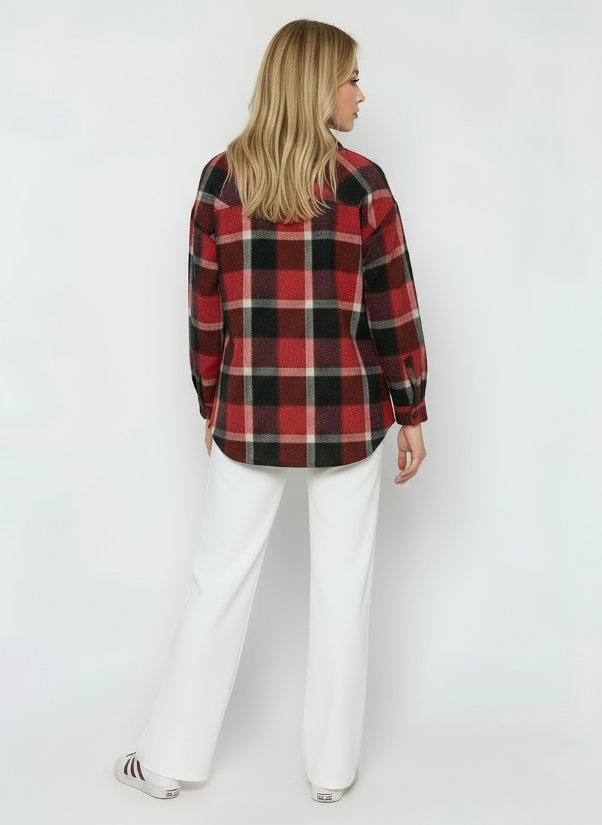 Oversize oduncu gömlek kırmızı siyah ekose desen yakın çekim