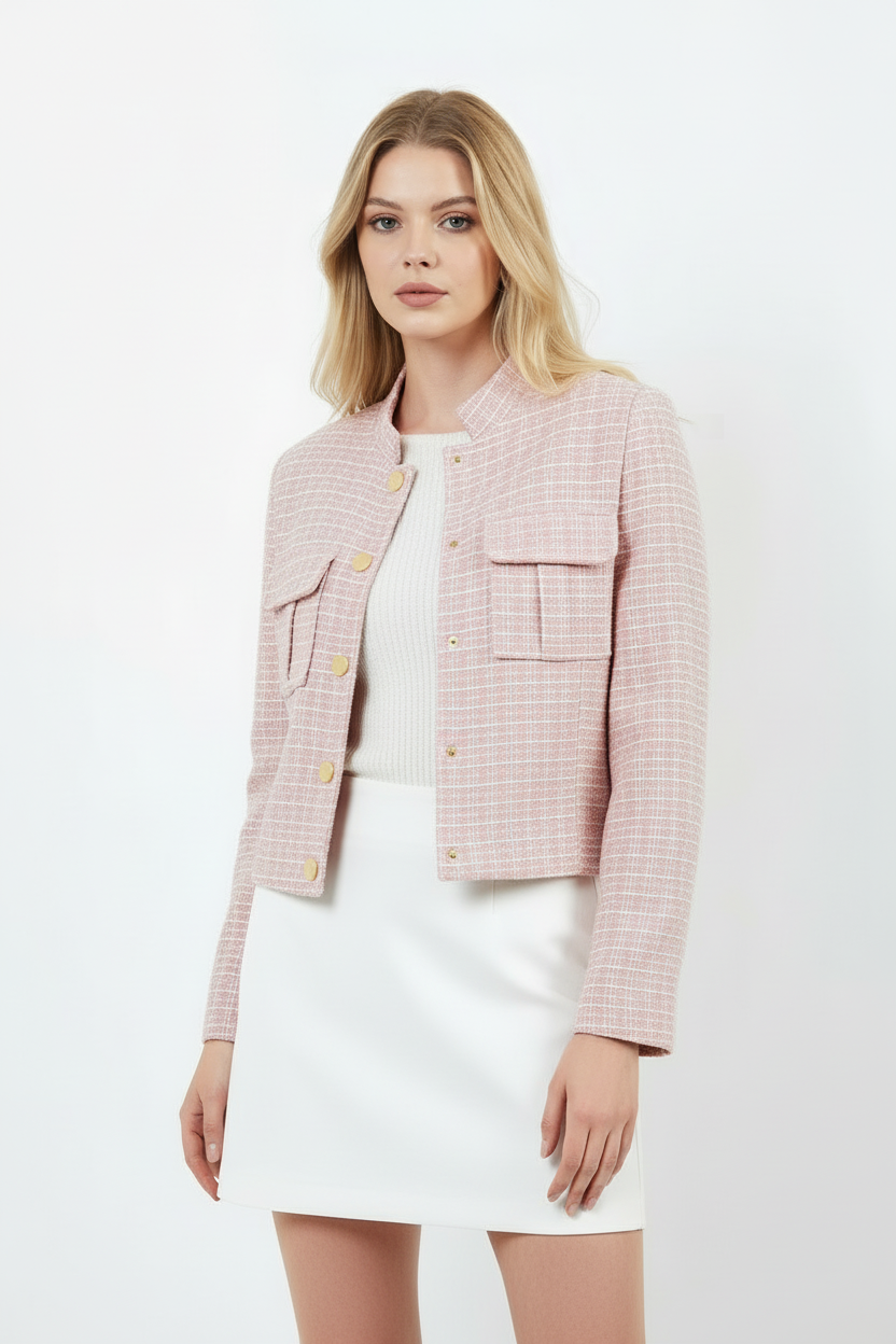 Pembe tüvit ceket yan profil, zarif kadın blazer modeli